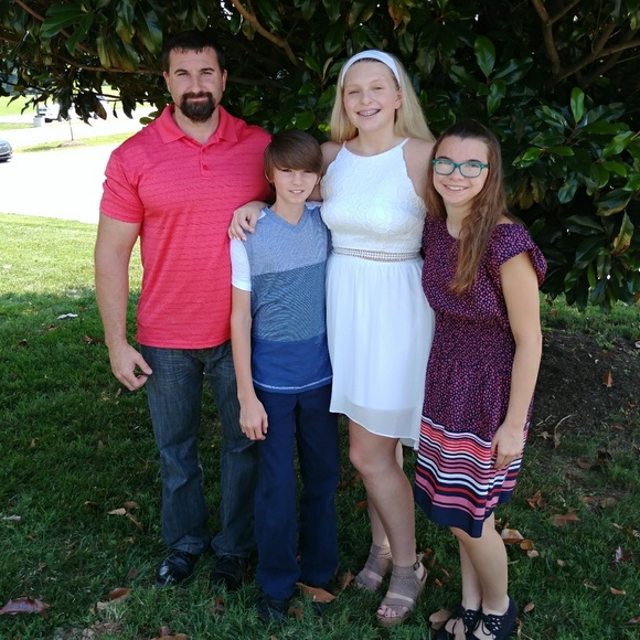 Meet your Posher, Tina - Picture 4 of 5